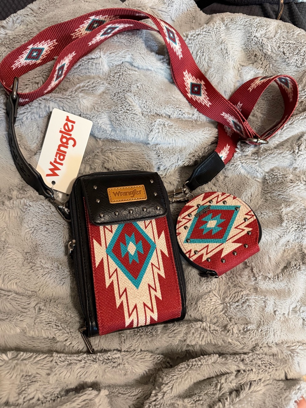 Wrangler Red Turquoise Aztec Crossbody Phone Pouch with Coin Case